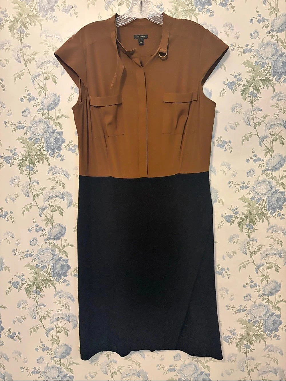 Ann Taylor Two-Tone Pocket Midi Dress Size 12 Like New